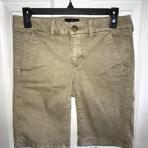 Women’s American eagle khaki shorts